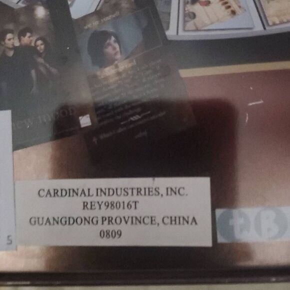 NEW TWILIGHT NEW MOON BOARD GAME - Picture 5 of 6